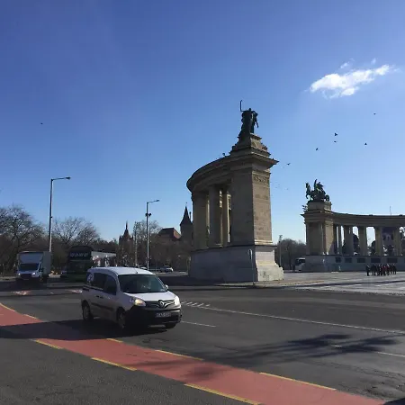 Heroes' Ii * Budapest
